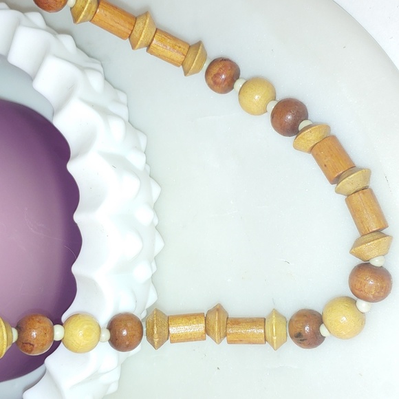 Wooden jewelry bundle - Picture 6 of 15